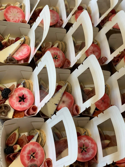 Individual serve grazing box
